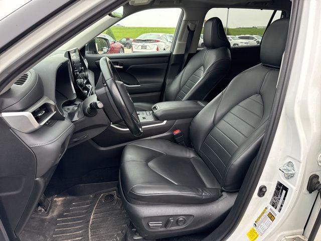 2021 Toyota Highlander Hybrid XLE