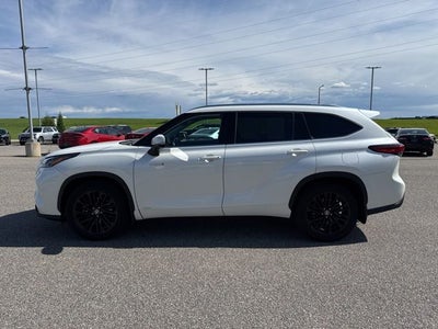 2021 Toyota Highlander Hybrid XLE