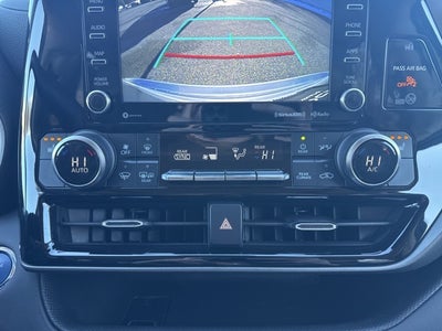 2022 Toyota Highlander Hybrid XLE