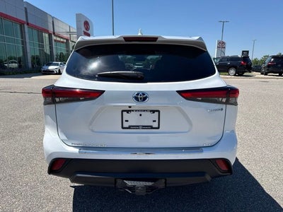 2022 Toyota Highlander Hybrid XLE