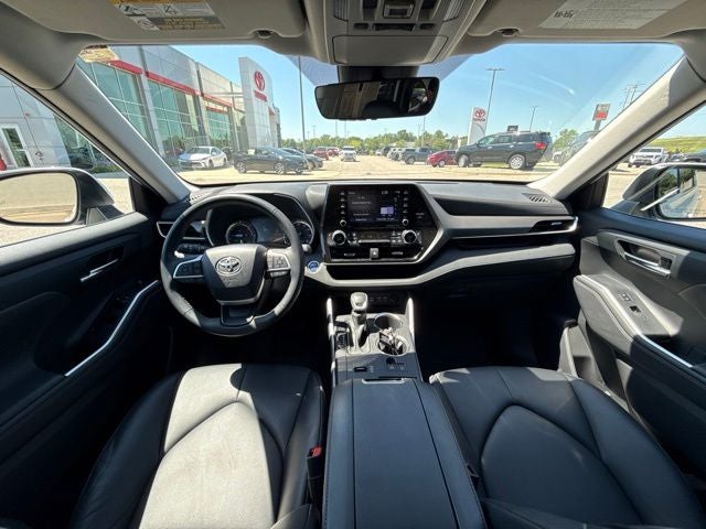 2022 Toyota Highlander Hybrid XLE