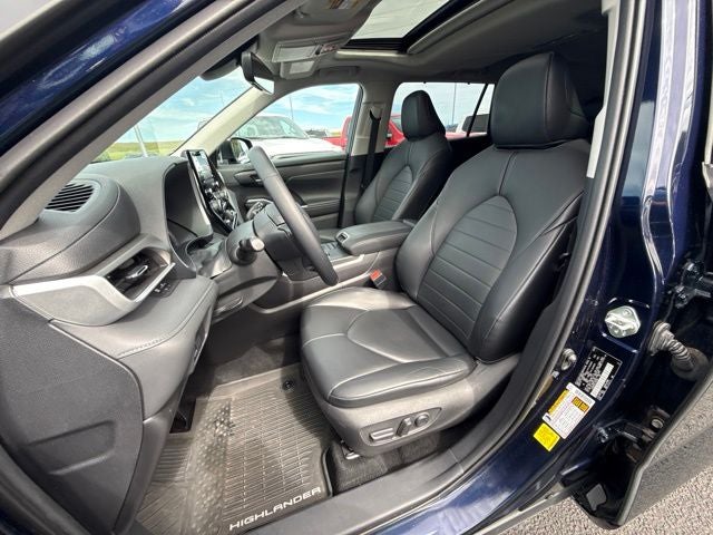 2020 Toyota Highlander Hybrid XLE