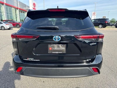 2024 Toyota Highlander Hybrid XLE