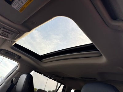 2024 Toyota Highlander Hybrid XLE