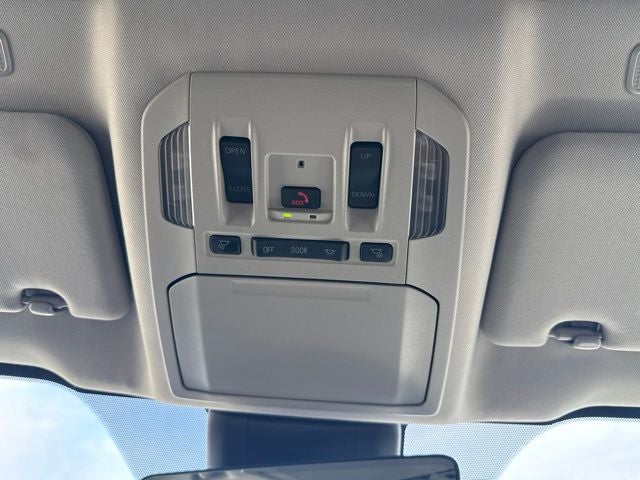 2024 Toyota Highlander Hybrid XLE