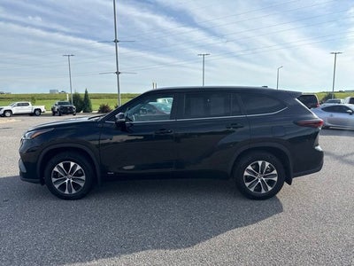 2024 Toyota Highlander Hybrid XLE