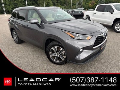 2024 Toyota Highlander Hybrid XLE