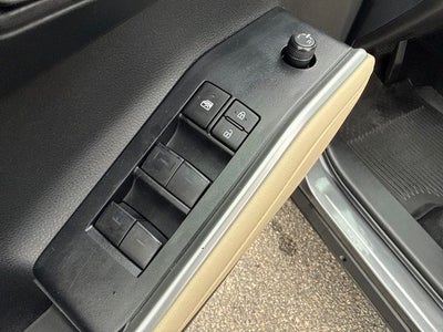 2024 Toyota Highlander Hybrid XLE