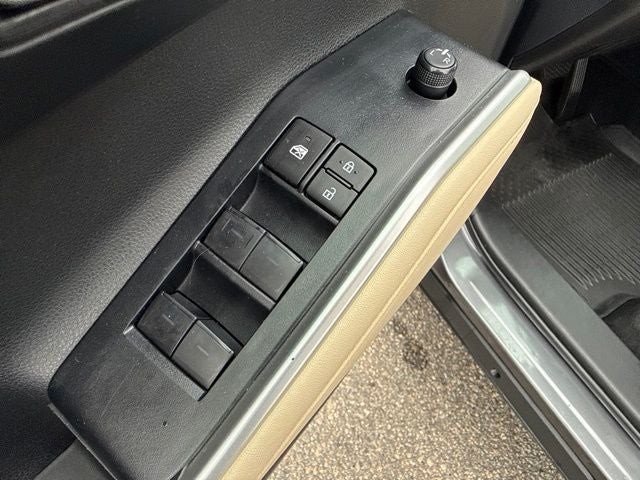 2024 Toyota Highlander Hybrid XLE