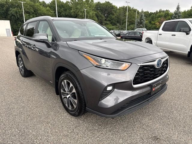 2024 Toyota Highlander Hybrid XLE