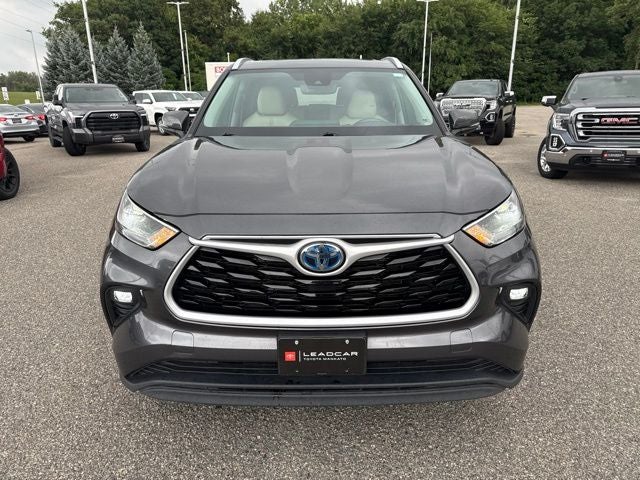 2024 Toyota Highlander Hybrid XLE