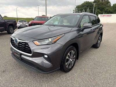 2024 Toyota Highlander Hybrid XLE