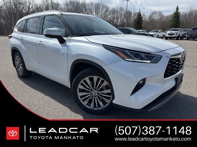 2023 Toyota Highlander Platinum