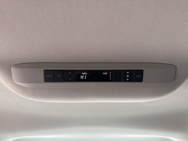2024 Toyota Sienna LE 8 Passenger