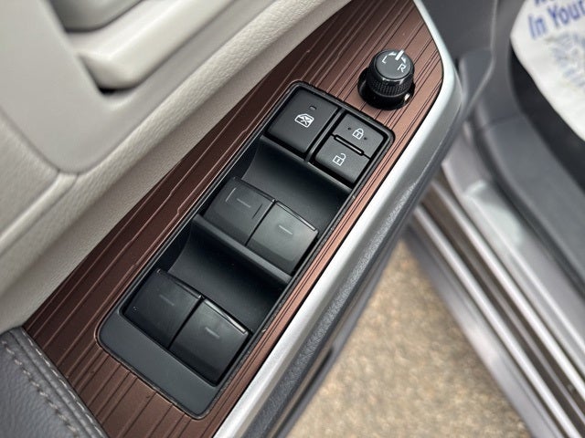 2024 Toyota Sienna LE 8 Passenger