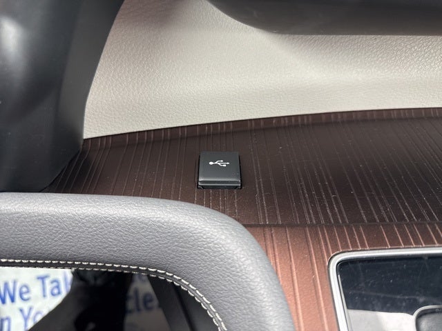 2024 Toyota Sienna LE 8 Passenger