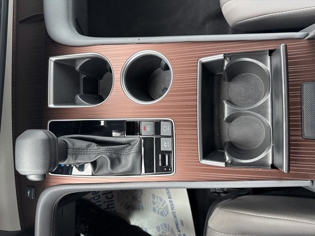 2024 Toyota Sienna LE 8 Passenger