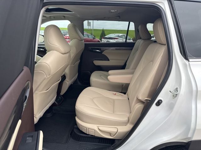 2020 Toyota Highlander Hybrid Limited