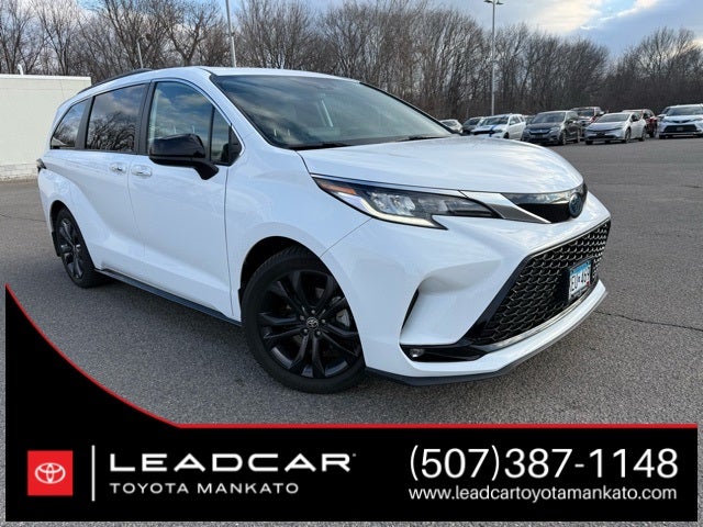 2022 Toyota Sienna XSE 7 Passenger