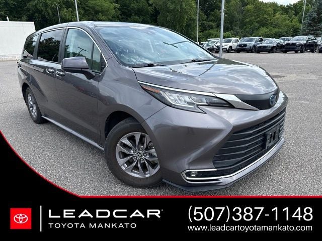 2023 Toyota Sienna XLE 7 Passenger