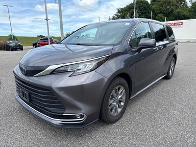 2023 Toyota Sienna XLE 7 Passenger