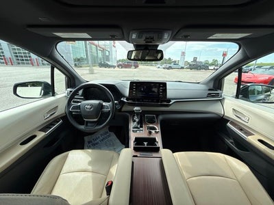 2023 Toyota Sienna XLE 7 Passenger
