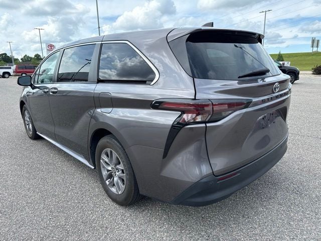 2023 Toyota Sienna XLE 7 Passenger