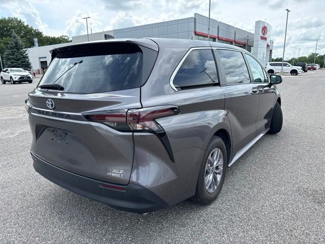 2023 Toyota Sienna XLE 7 Passenger