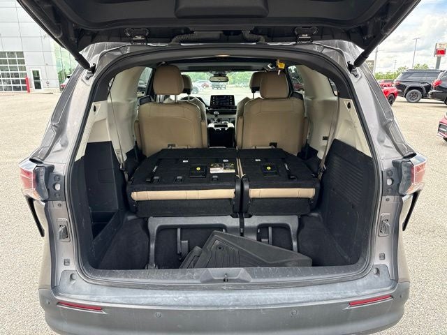 2023 Toyota Sienna XLE 7 Passenger