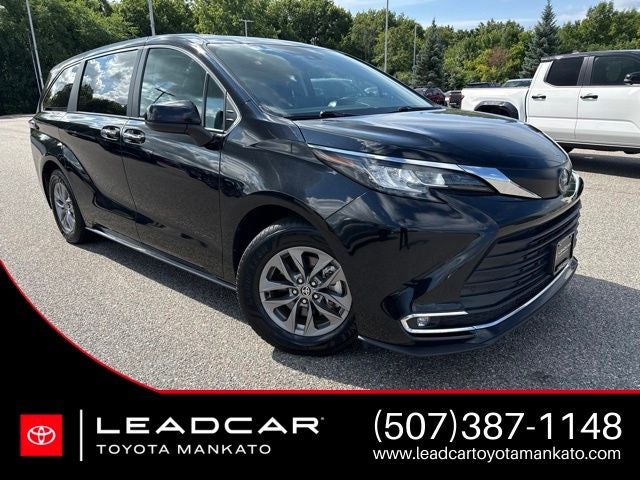 2023 Toyota Sienna XLE 7 Passenger