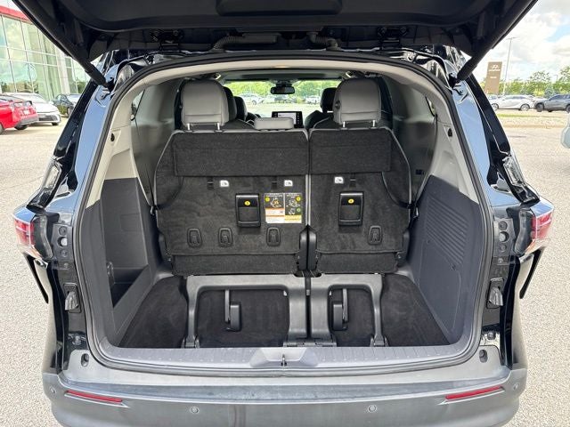 2023 Toyota Sienna XLE 7 Passenger