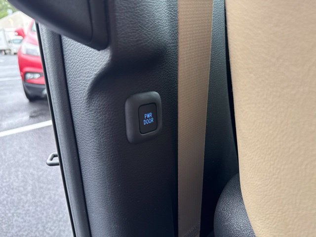 2024 Toyota Sienna XLE 7 Passenger