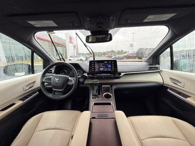 2024 Toyota Sienna XLE 7 Passenger