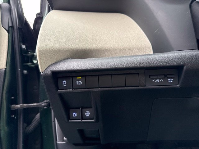 2024 Toyota Sienna XLE 7 Passenger