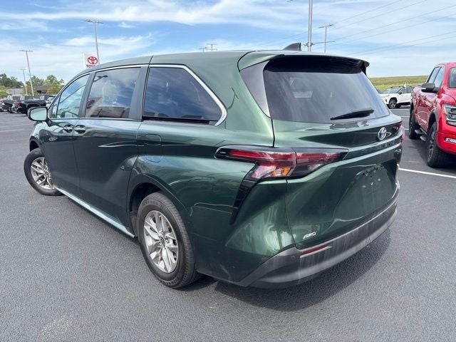 2024 Toyota Sienna XLE 7 Passenger