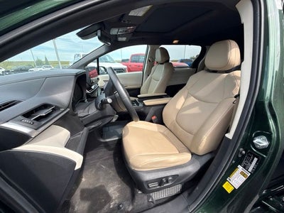 2024 Toyota Sienna XLE 7 Passenger