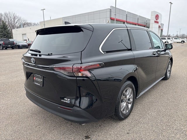 2024 Toyota Sienna XLE 7 Passenger