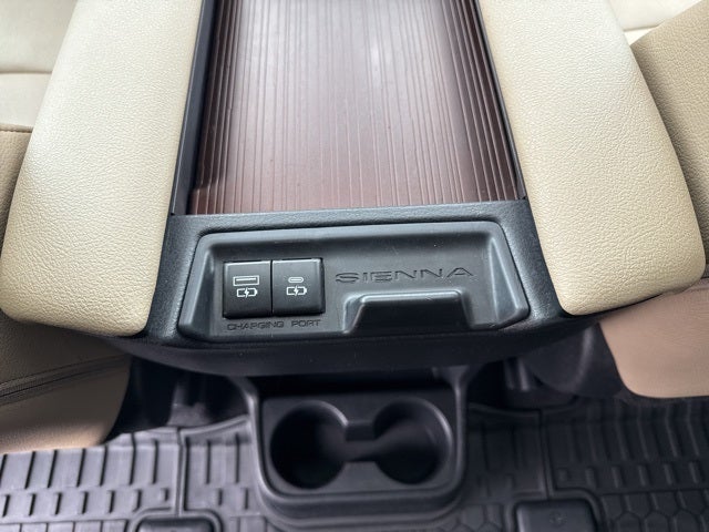 2024 Toyota Sienna XLE 7 Passenger