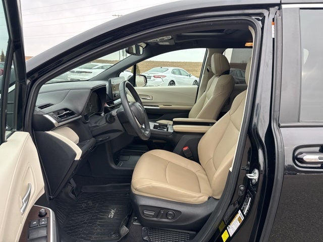 2024 Toyota Sienna XLE 7 Passenger
