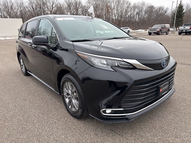 2024 Toyota Sienna XLE 7 Passenger