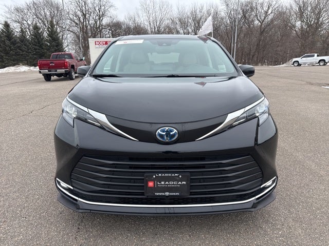 2024 Toyota Sienna XLE 7 Passenger