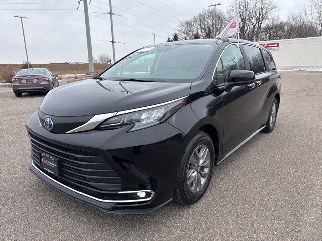 2024 Toyota Sienna XLE 7 Passenger
