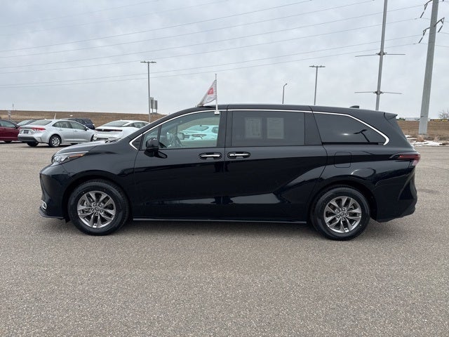 2024 Toyota Sienna XLE 7 Passenger