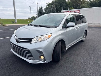 2020 Toyota Sienna XLE 8 Passenger