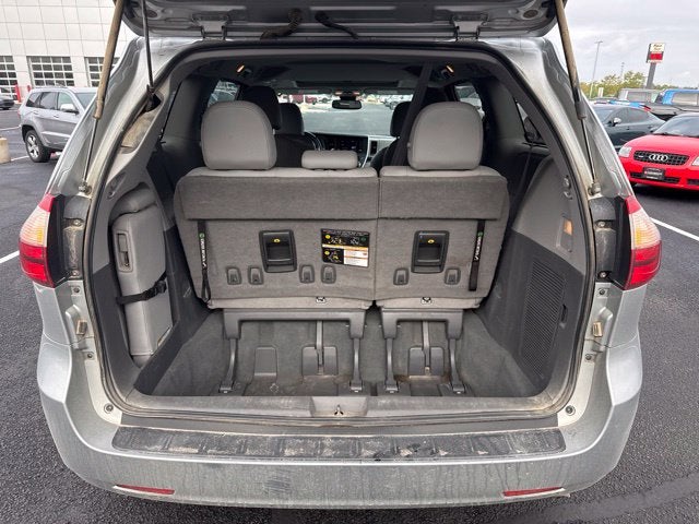 2020 Toyota Sienna XLE 8 Passenger