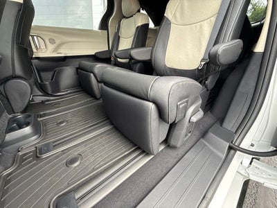 2026 Toyota Sienna Limited 7 Passenger