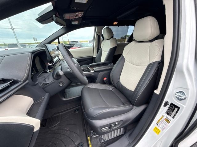 2026 Toyota Sienna Limited 7 Passenger