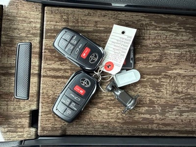2026 Toyota Sienna Limited 7 Passenger