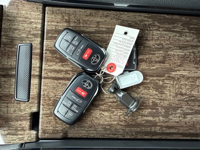 2026 Toyota Sienna Limited 7 Passenger