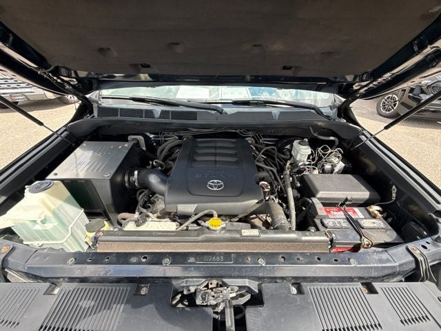 Used 2015 Toyota Tundra Limited with VIN 5TFHY5F12FX483502 for sale in Mankato, Minnesota